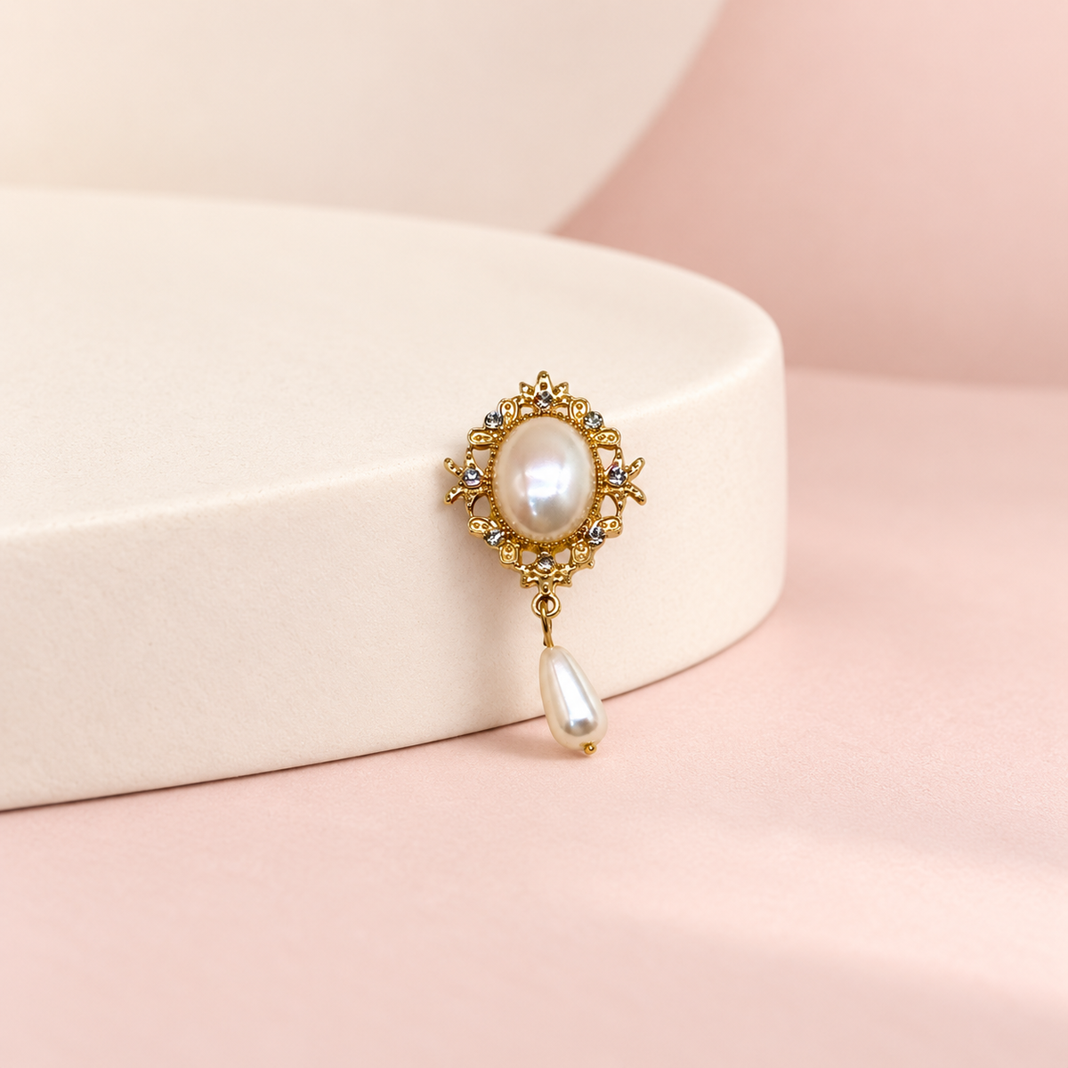 Royal Pearl Dog Collar Charms